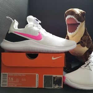 NEW Nike Women's Free Tr 8 Training Shoe